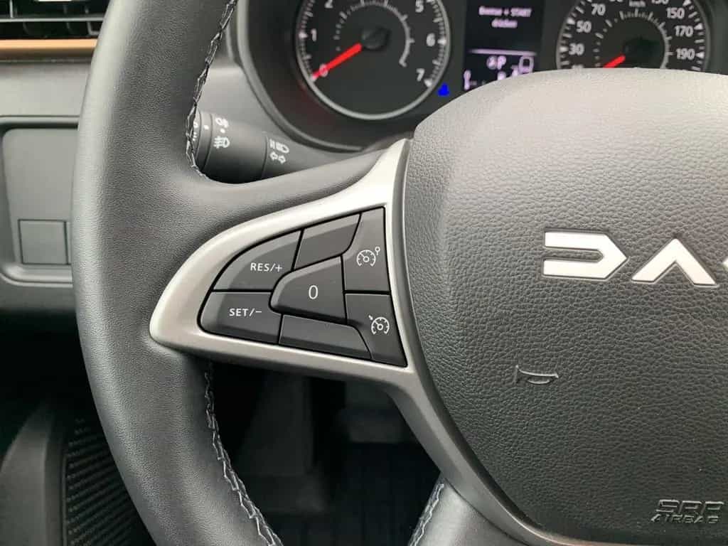 Dacia Duster EXTREME TCe 150 EDC LED+NAVI+360°KAMERA 01/2024-photo-20
