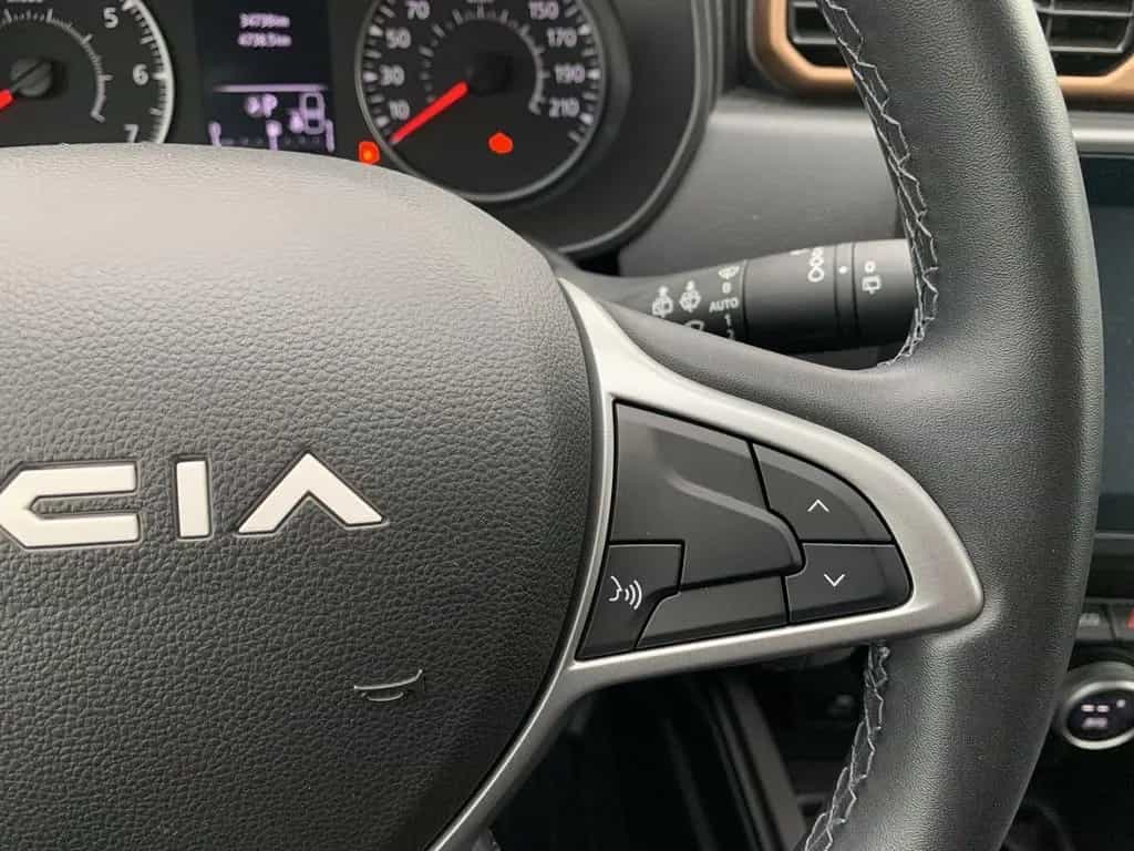 Dacia Duster EXTREME TCe 150 EDC LED+NAVI+360°KAMERA 01/2024-photo-21