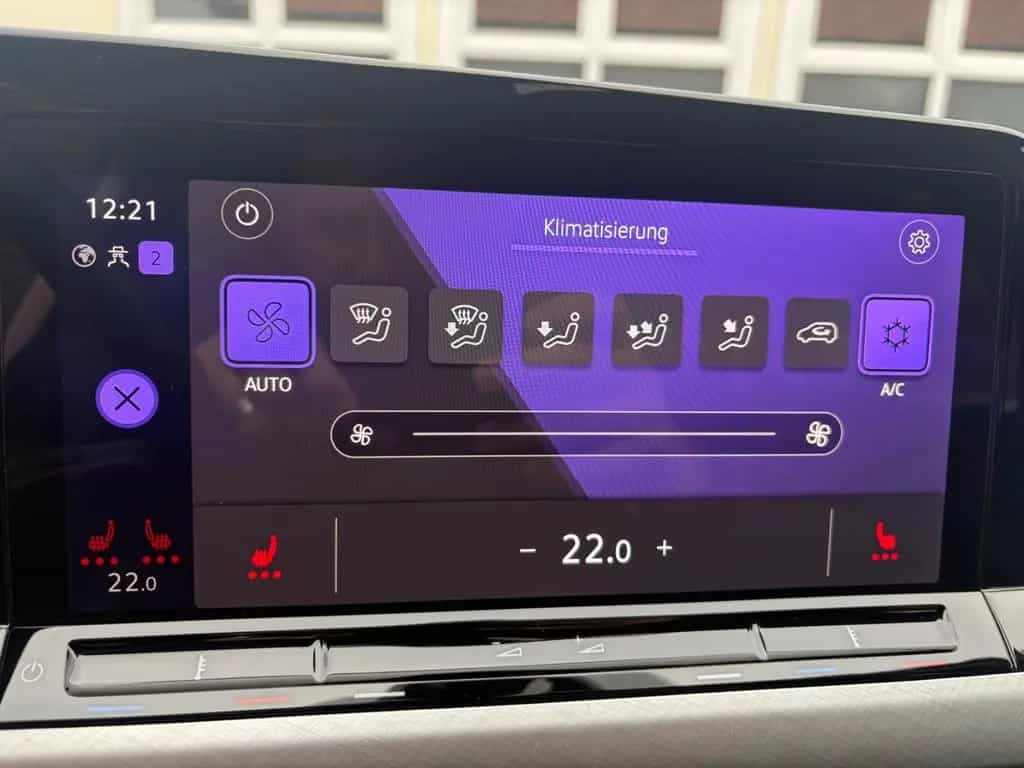 Volkswagen Golf VIII Lim. Life LED/AppConnect/ 08/2023-photo-25