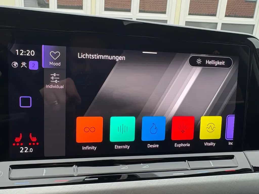 Volkswagen Golf VIII Lim. Life LED/AppConnect/ 08/2023-photo-30