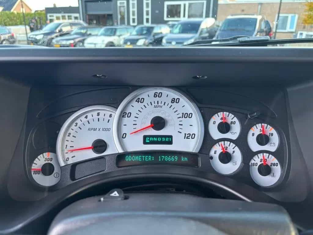 Hummer H2 6.0 V8 2003 Youngtimer Schiebedach Benzine 07/2003-photo-20