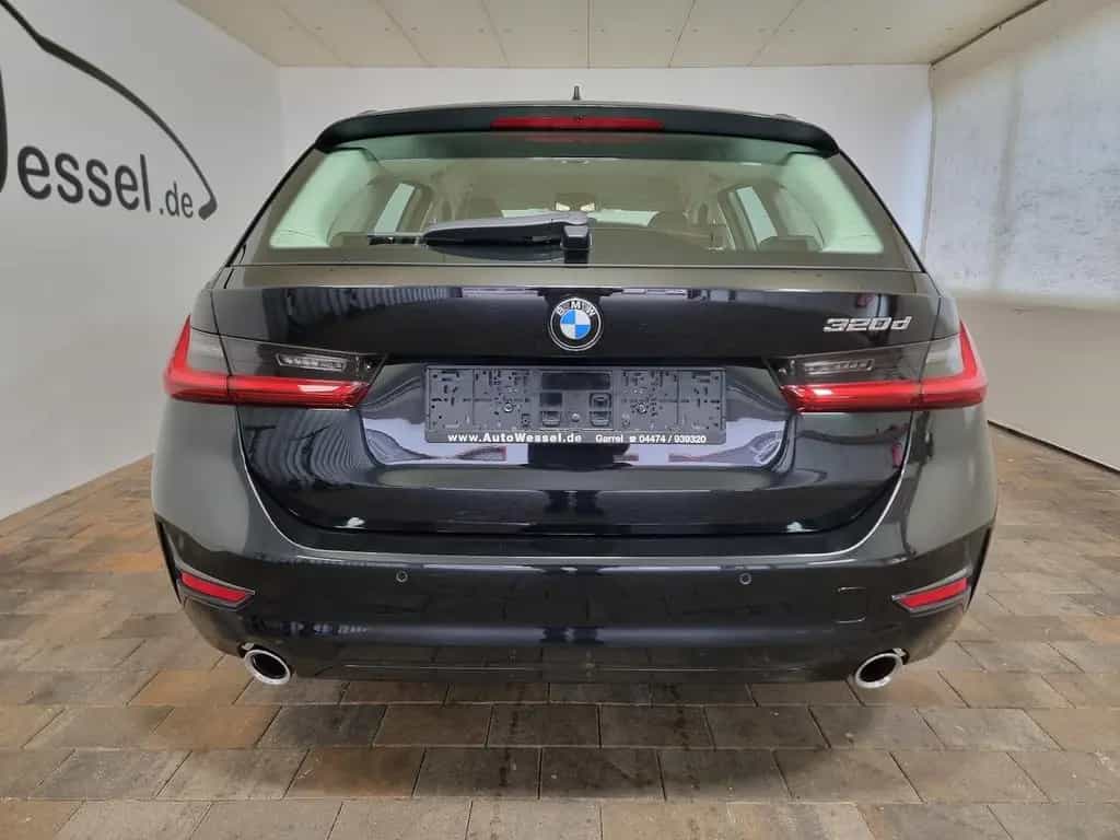 BMW 320 d Sport Line LED ACC AHK Navi Hifi T-Leder 10/2021-photo-21