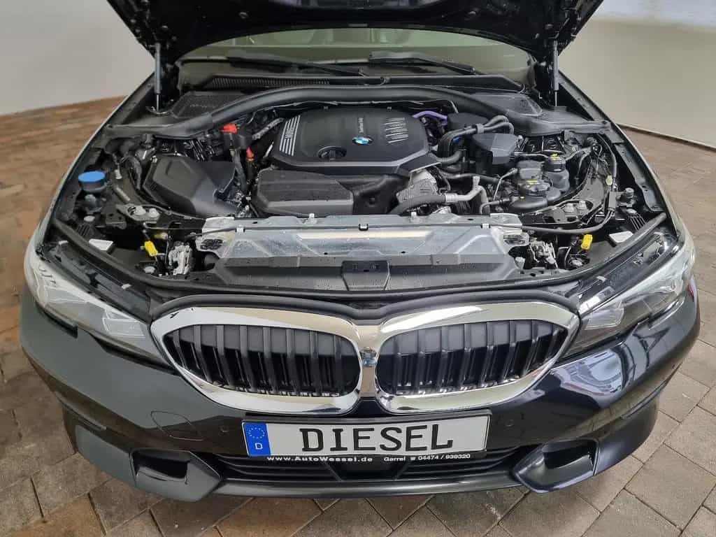BMW 320 d Sport Line LED ACC AHK Navi Hifi T-Leder 10/2021-photo-22