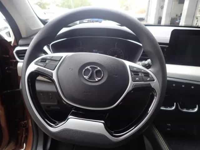 BAIC Beijing X35 1,5L Turbo LED Apple CarPlay Android null-photo-9