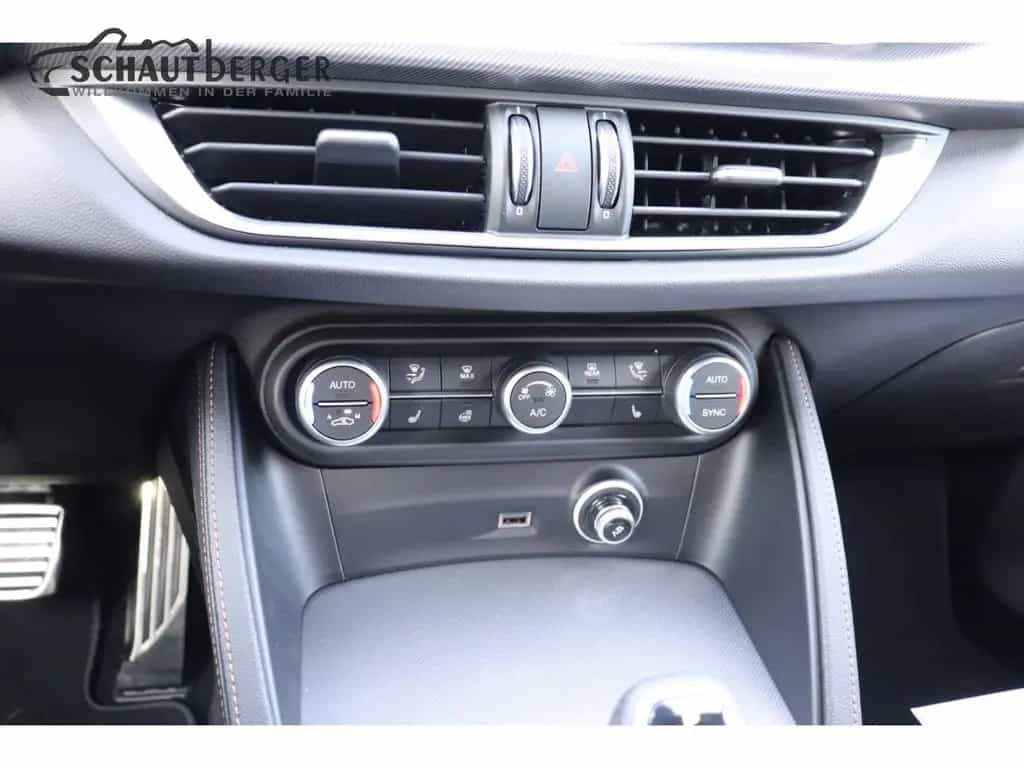 Alfa Romeo Stelvio Intensa Q4 AD AHK-el. klappb. Navi Digit 12/2025-photo-18