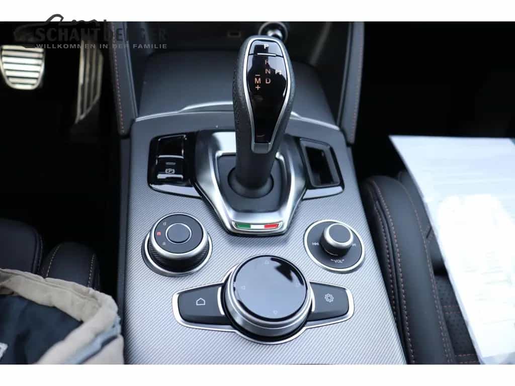 Alfa Romeo Stelvio Intensa Q4 AD AHK-el. klappb. Navi Digit 12/2025-photo-19