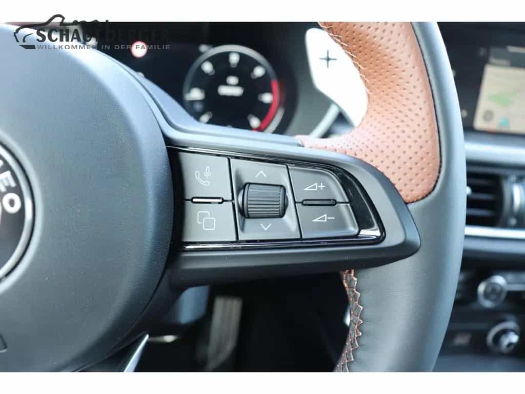 Alfa Romeo Stelvio Intensa Q4 AD AHK-el. klappb. Navi Digit 12/2025-photo-20