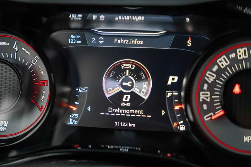 Dodge Challenger 6,4 SCAT PACK PLUS 06/2022-photo-28