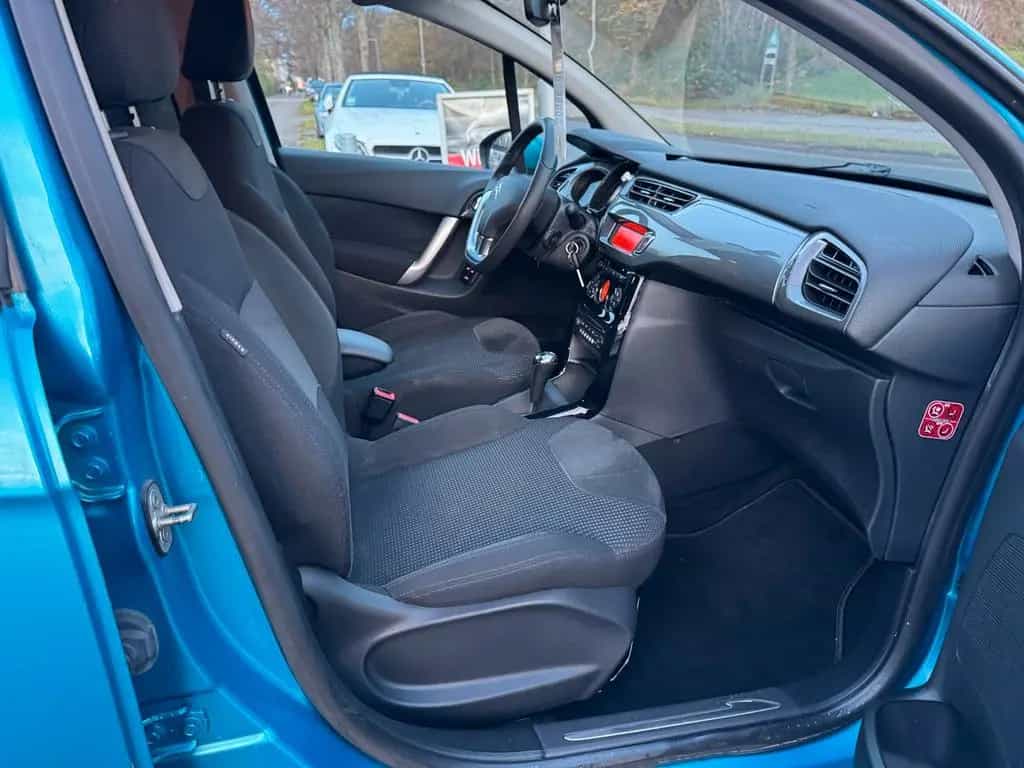 Citroën C3 1.6 Exclusive*Aut*Klima*PDC*Temp*TÜV NEU* 07/2012-photo-14