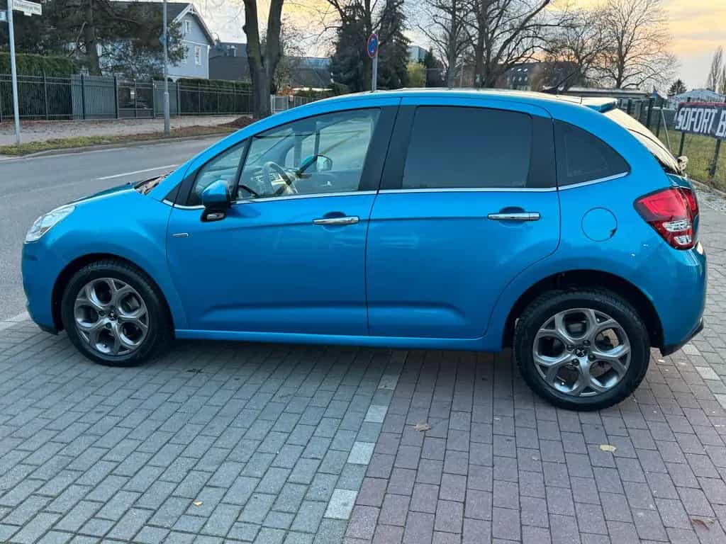 Citroën C3 1.6 Exclusive*Aut*Klima*PDC*Temp*TÜV NEU* 07/2012-photo-7