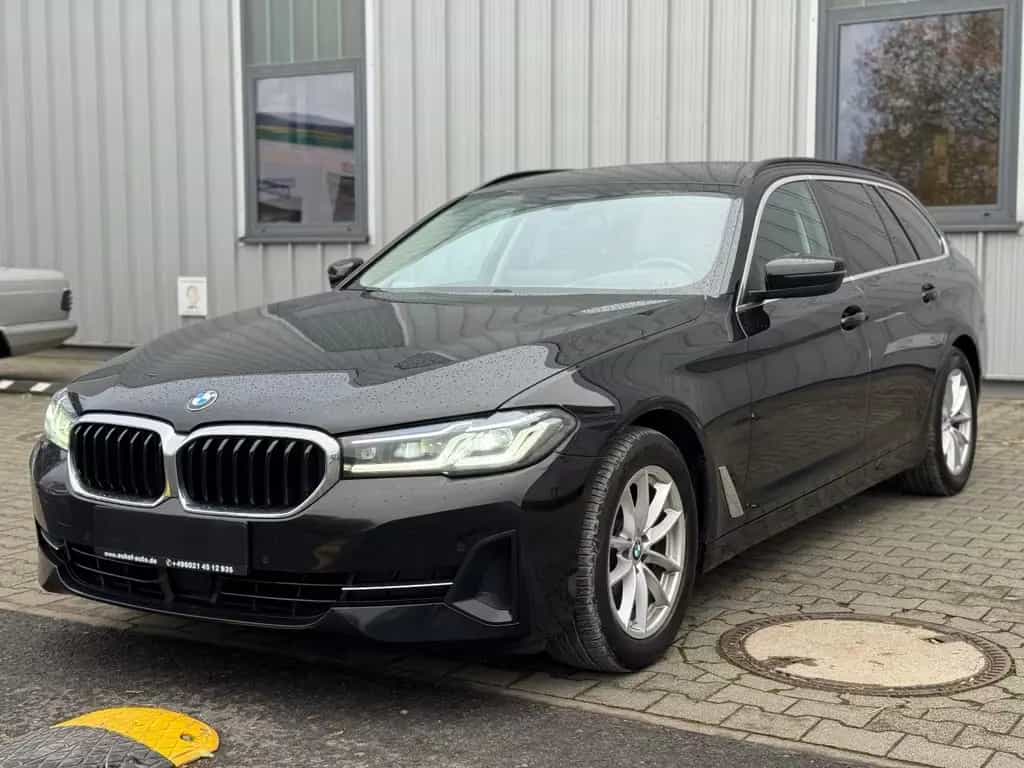 BMW 520 d Touring xDrive Laser HUD DriAssPro Dakota A 06/2022-photo-0