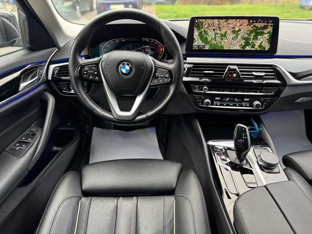 BMW 520 d Touring xDrive Laser HUD DriAssPro Dakota A 06/2022-photo-14