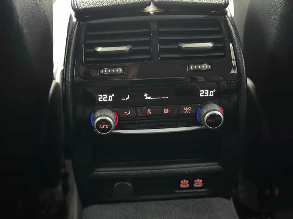 BMW 520 d Touring xDrive Laser HUD DriAssPro Dakota A 06/2022-photo-24