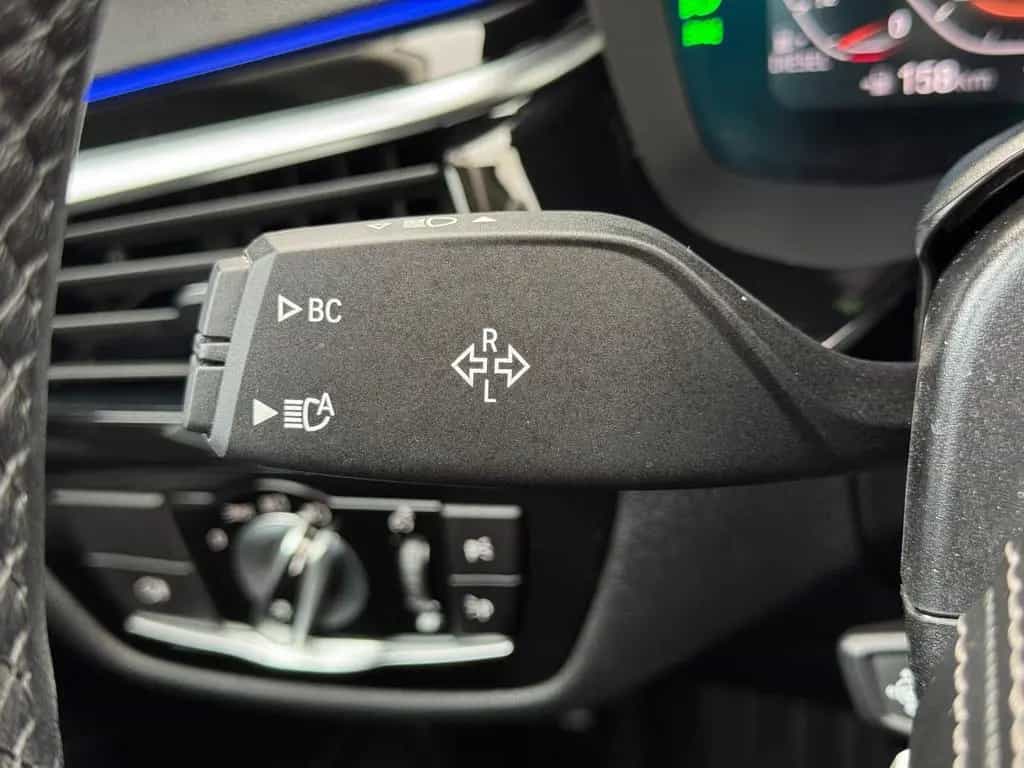 BMW 520 d Touring xDrive Laser HUD DriAssPro Dakota A 06/2022-photo-27