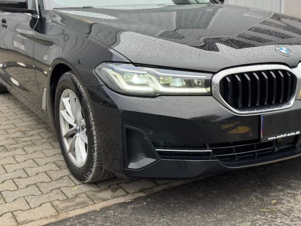 BMW 520 d Touring xDrive Laser HUD DriAssPro Dakota A 06/2022-photo-41