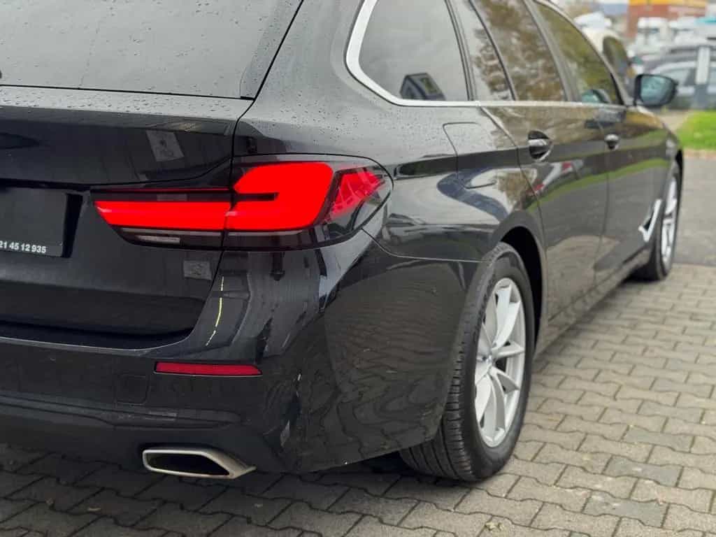 BMW 520 d Touring xDrive Laser HUD DriAssPro Dakota A 06/2022-photo-42