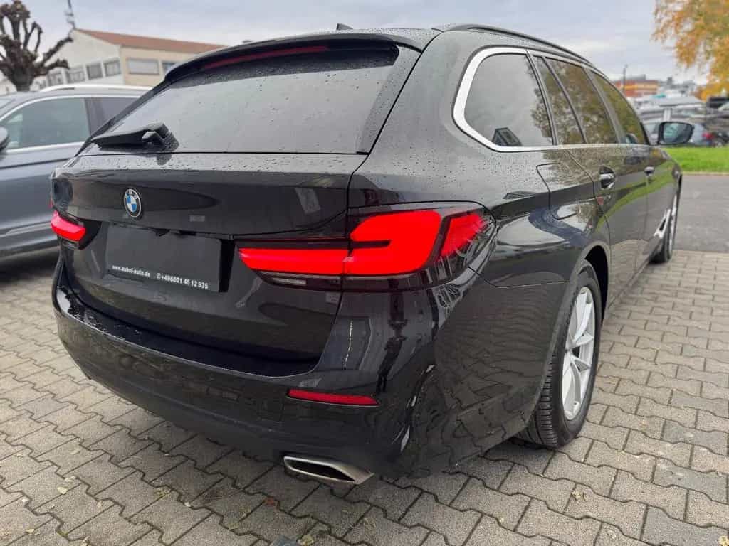 BMW 520 d Touring xDrive Laser HUD DriAssPro Dakota A 06/2022-photo-7