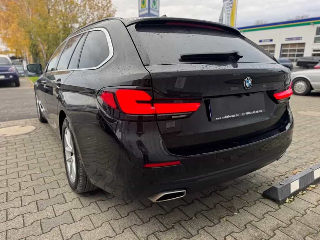BMW 520 d Touring xDrive Laser HUD DriAssPro Dakota A 06/2022-photo-9