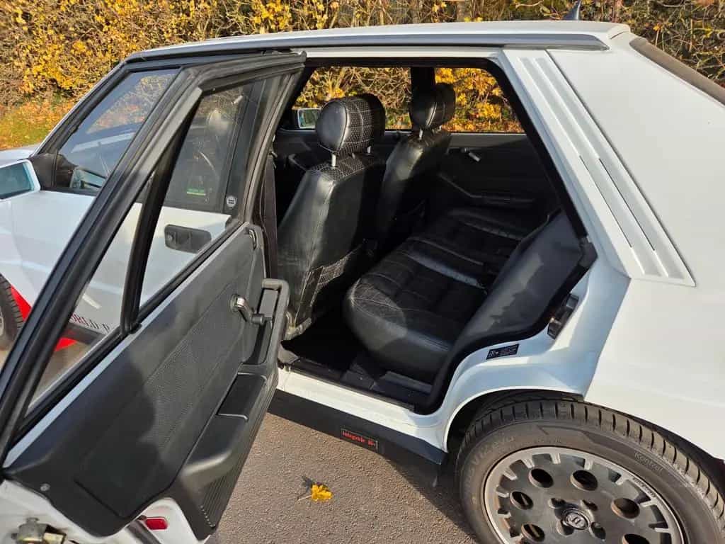 Lancia Delta Integrale 16V weiß H-Zulassung Oldtimer 07/1991-photo-11