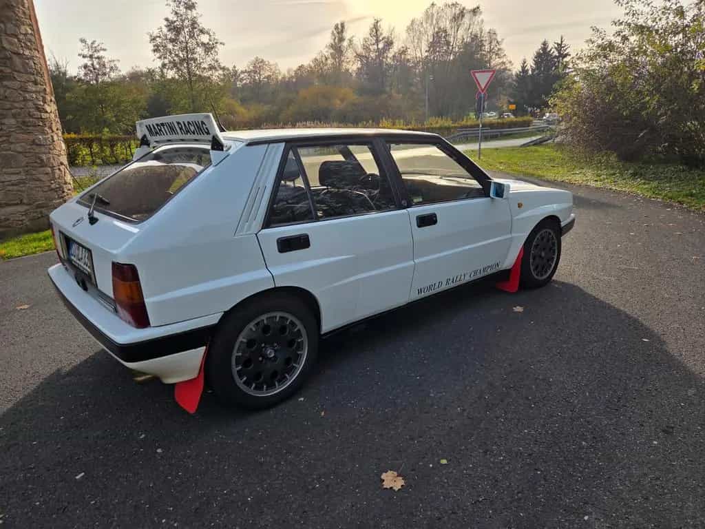Lancia Delta Integrale 16V weiß H-Zulassung Oldtimer 07/1991-photo-16