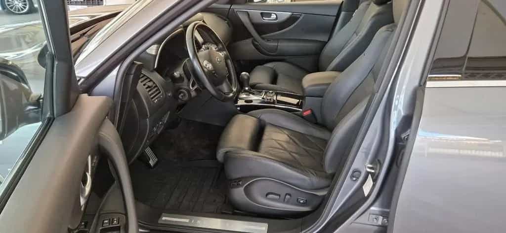 Infiniti QX70 3.0 diesel V6 AT S Premium 08/2016-photo-12