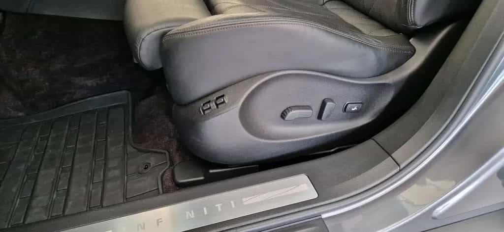 Infiniti QX70 3.0 diesel V6 AT S Premium 08/2016-photo-14