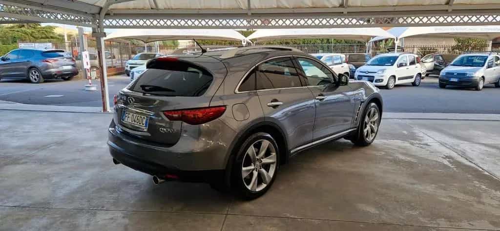 Infiniti QX70 3.0 diesel V6 AT S Premium 08/2016-photo-6