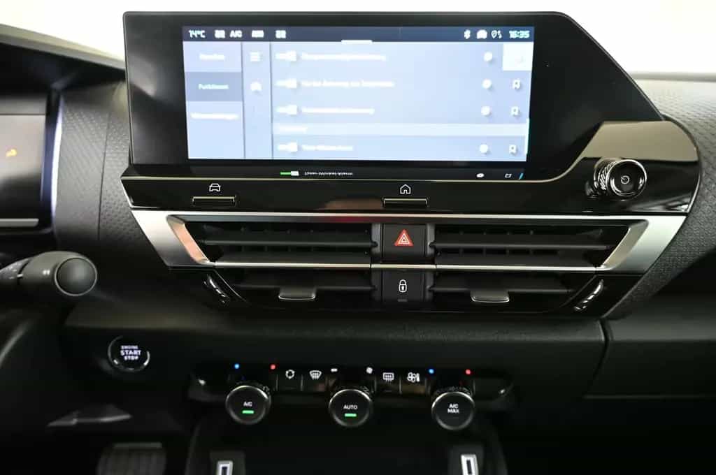 Citroën C4 X 1.2 PT EAT8 130 MAX LED/NAV/SOUND/PANO/H-UP 04/2024-photo-17