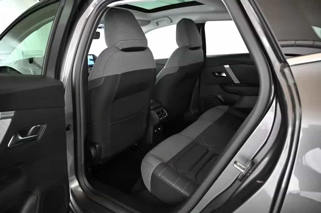 Citroën C4 X 1.2 PT EAT8 130 MAX LED/NAV/SOUND/PANO/H-UP 04/2024-photo-22
