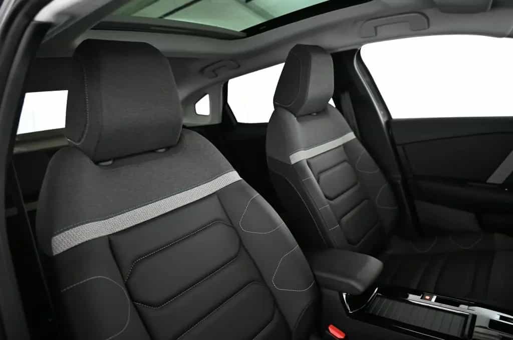 Citroën C4 X 1.2 PT EAT8 130 MAX LED/NAV/SOUND/PANO/H-UP 04/2024-photo-27