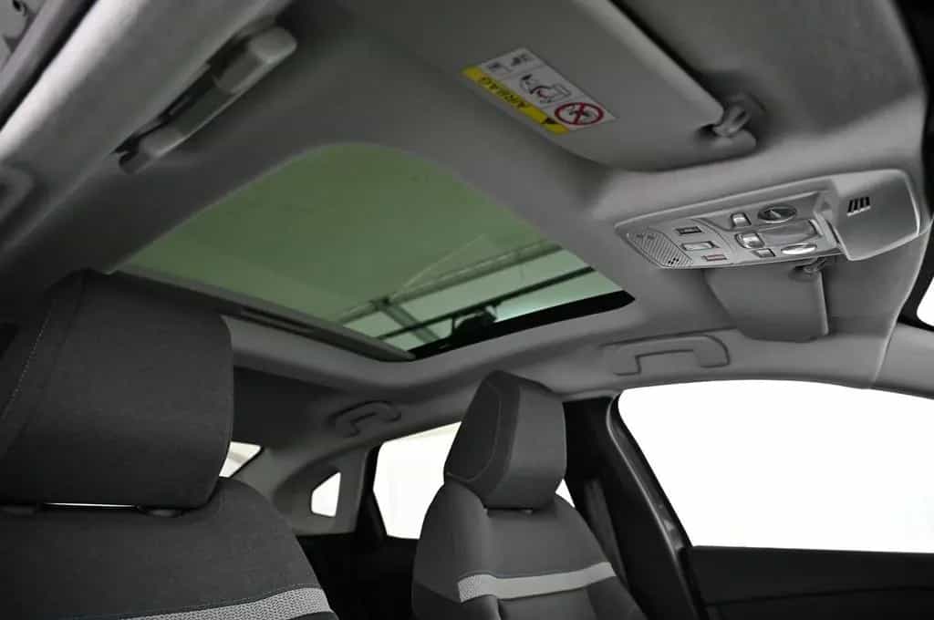 Citroën C4 X 1.2 PT EAT8 130 MAX LED/NAV/SOUND/PANO/H-UP 04/2024-photo-28