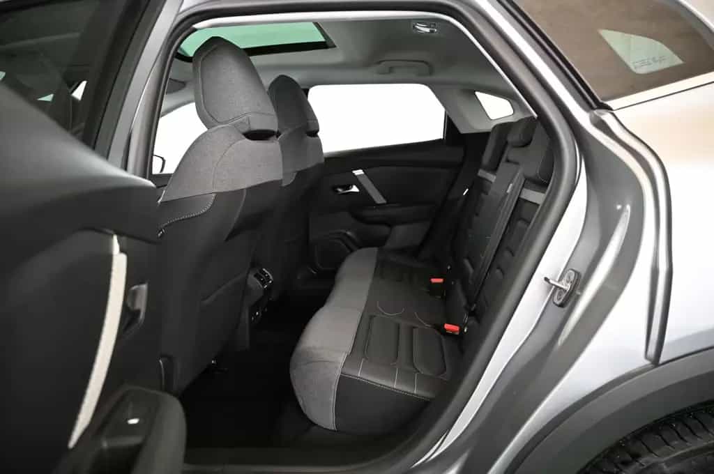 Citroën C4 X 1.2 PT EAT8 130 MAX LED/NAV/SOUND/PANO/H-UP 03/2024-photo-22