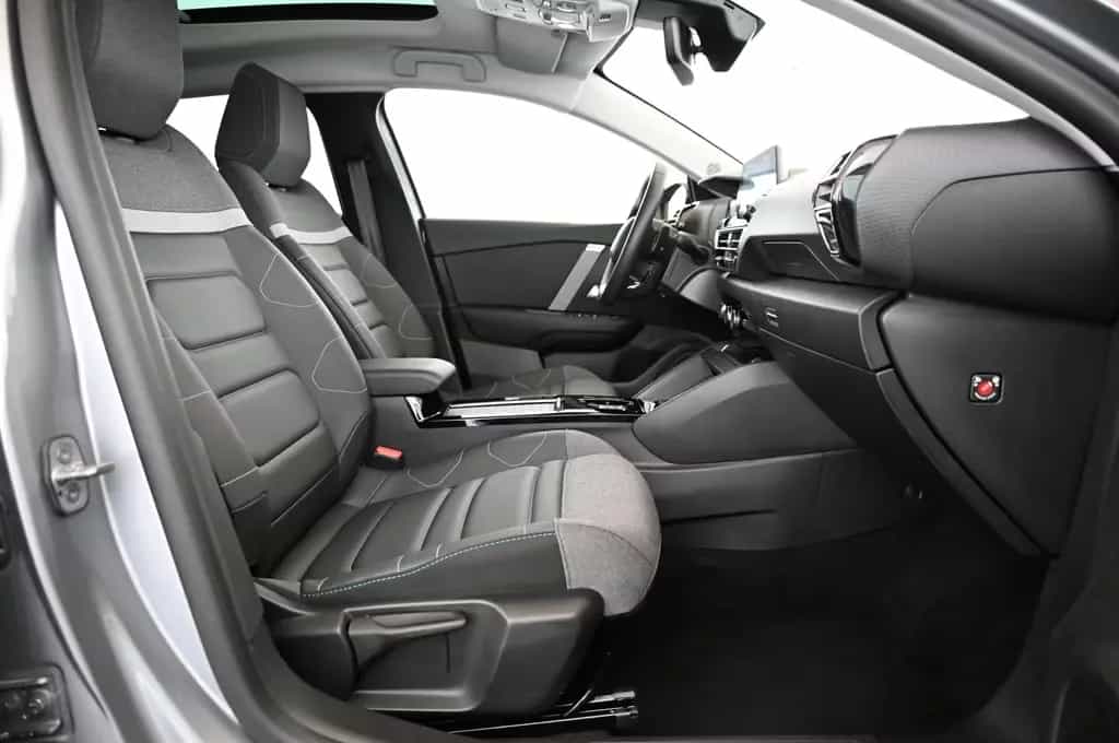 Citroën C4 X 1.2 PT EAT8 130 MAX LED/NAV/SOUND/PANO/H-UP 03/2024-photo-25