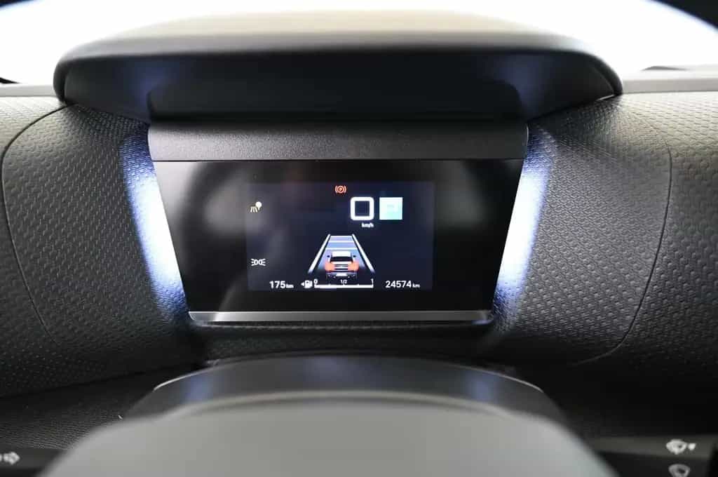 Citroën C4 X 1.2 PT EAT8 130 MAX LED/NAV/SOUND/PANO/H-UP 03/2024-photo-33