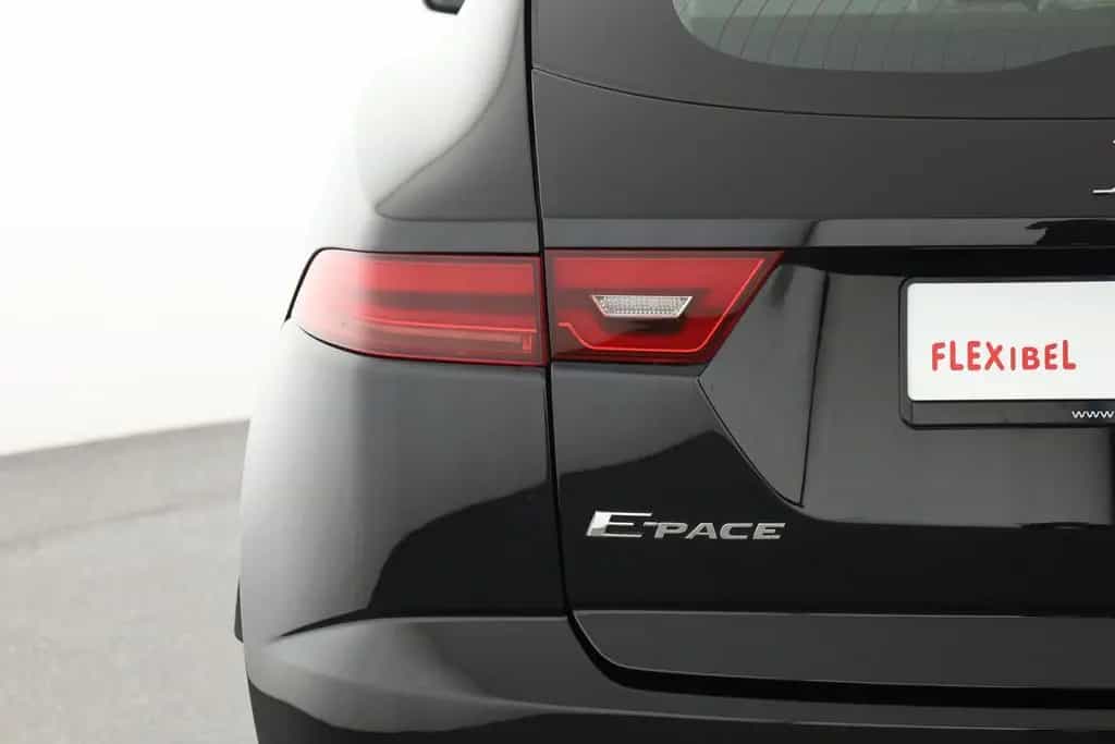 Jaguar E-Pace 2.0 R-Dynamic SE AWD LED Kamera AHK Leder 10/2019-photo-30