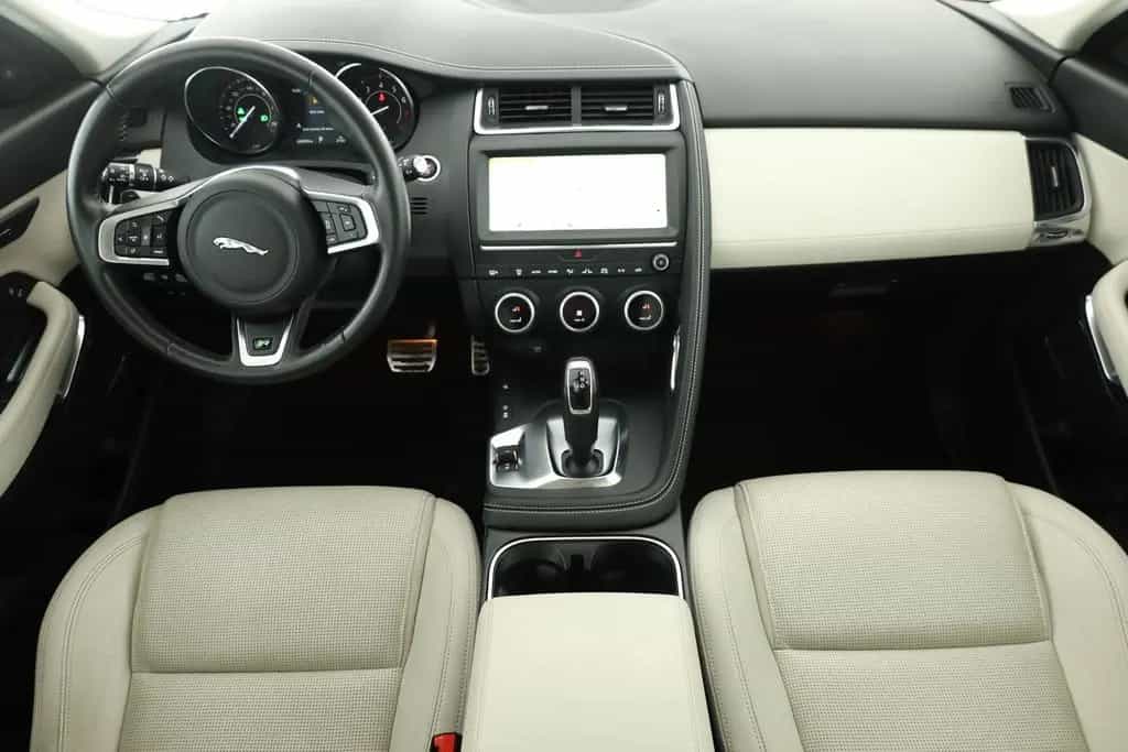 Jaguar E-Pace 2.0 R-Dynamic SE AWD LED Kamera AHK Leder 10/2019-photo-7