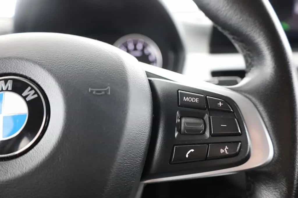 BMW X2 20i sDrive Advantage LED Navi Sitzheizung PDC 10/2019-photo-16