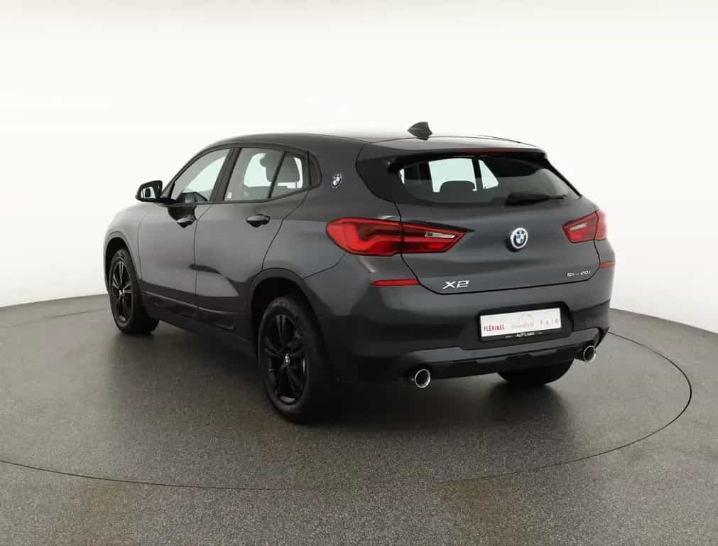 BMW X2 20i sDrive Advantage LED Navi Sitzheizung PDC 10/2019-photo-2