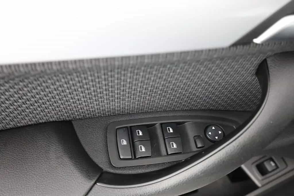 BMW X2 20i sDrive Advantage LED Navi Sitzheizung PDC 10/2019-photo-21