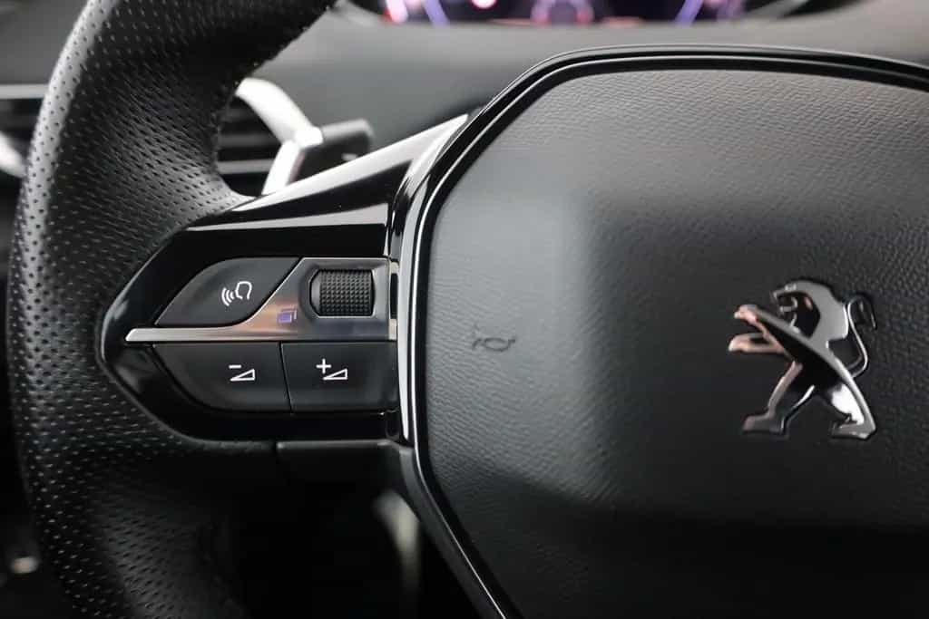 Peugeot 3008 GT 1.2 PureTech 130 Aut. LED ACC Navi 03/2023-photo-15