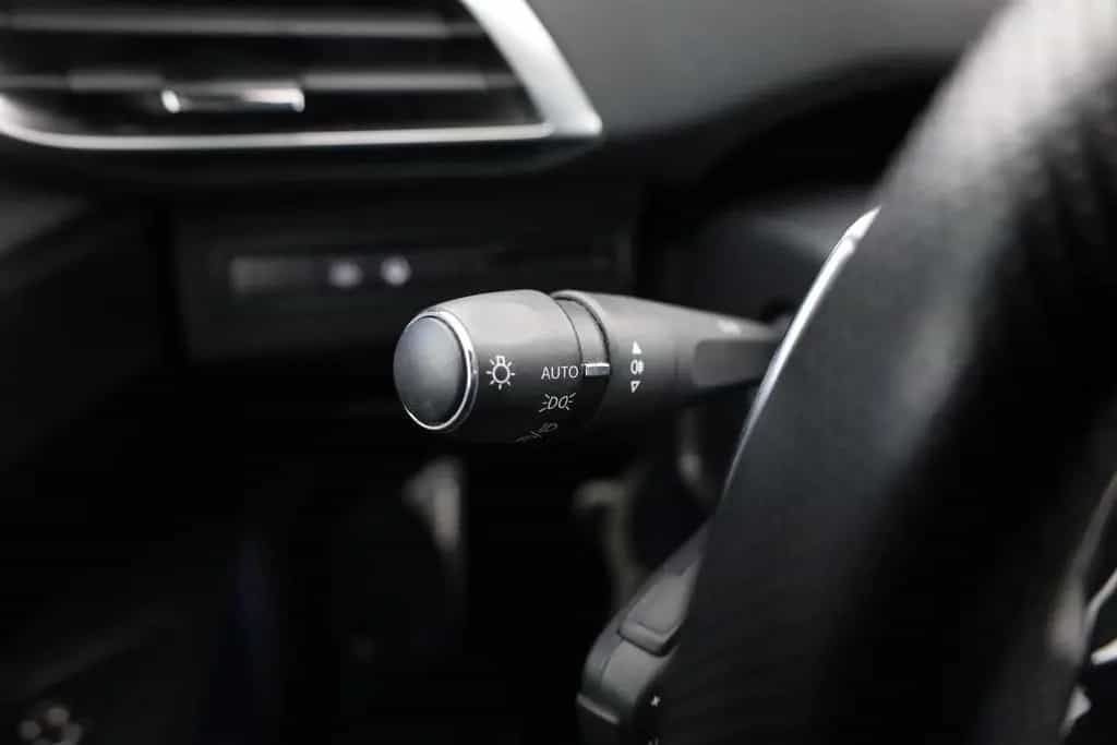 Peugeot 3008 GT 1.2 PureTech 130 Aut. LED ACC Navi 03/2023-photo-17