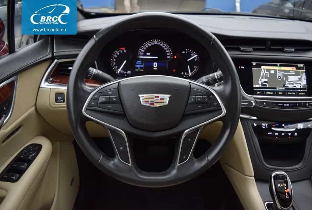 Cadillac XT5 AWD 10/2016-photo-10