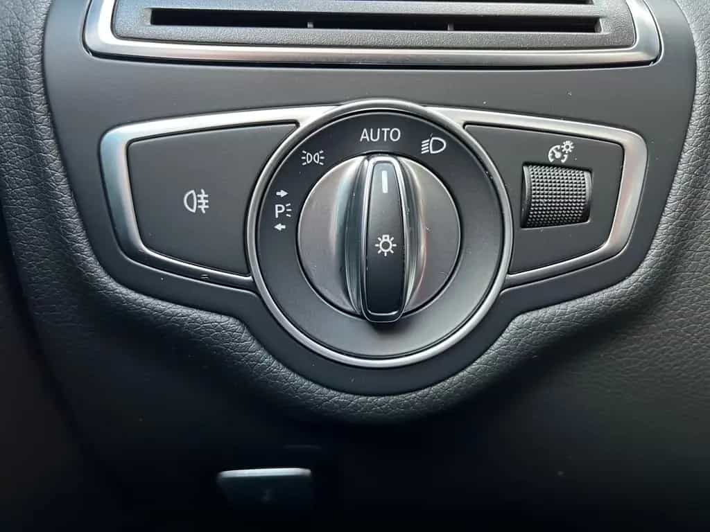 Mercedes-Benz C 180 Avantgarde Aut. Schiebedach+MatrixLED+Navi 06/2017-photo-14