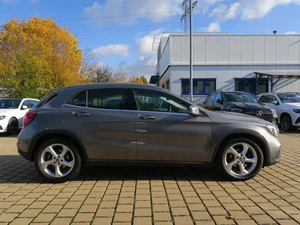 Mercedes-Benz GLA-Class 200 Urban Business-Paket LED GarminMap 05/2020-photo-3