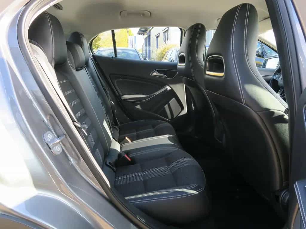 Mercedes-Benz GLA-Class 200 Urban Business-Paket LED GarminMap 05/2020-photo-8