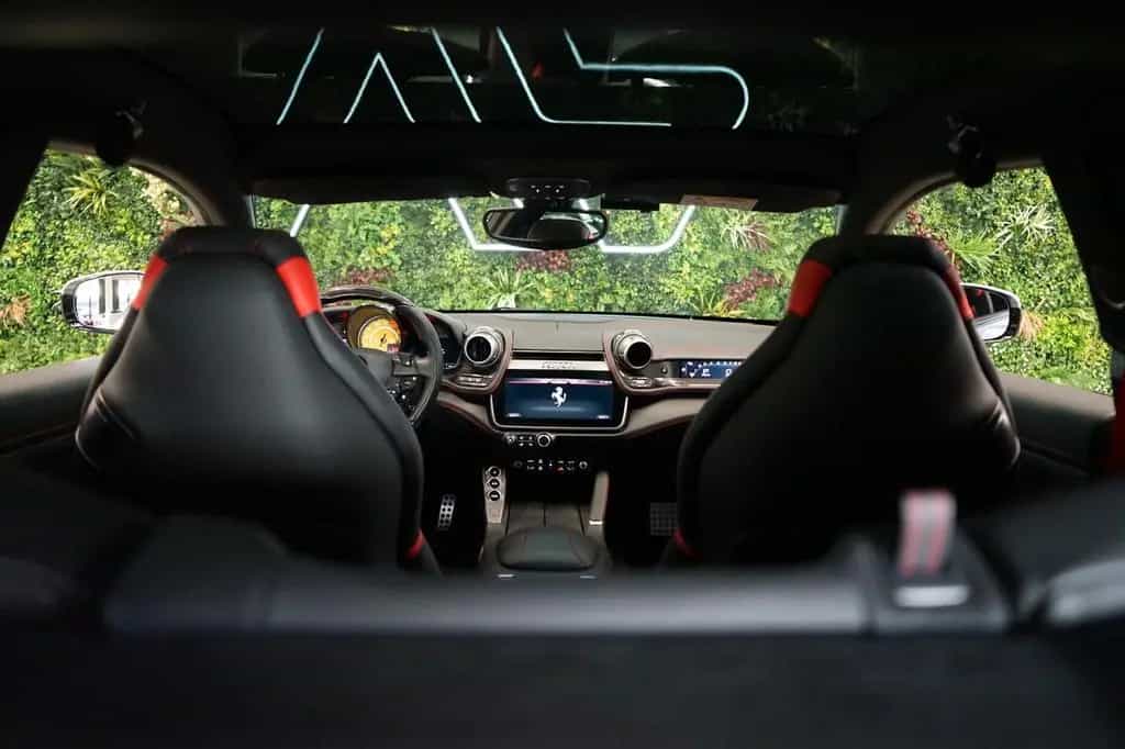 Ferrari GTC4Lusso T*V8*PANO*CARBON*LIFT*CZ 06/2017-photo-19