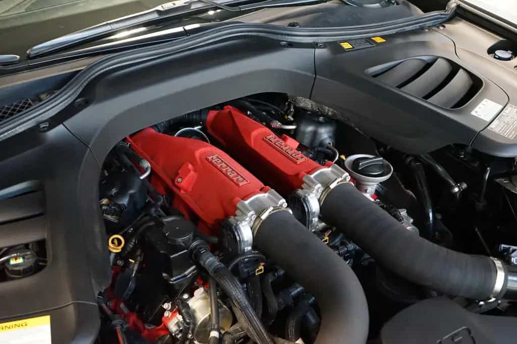 Ferrari GTC4Lusso T*V8*PANO*CARBON*LIFT*CZ 06/2017-photo-44