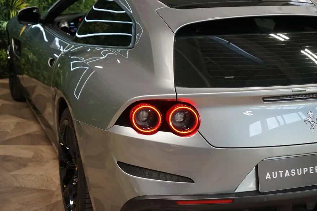 Ferrari GTC4Lusso T*V8*PANO*CARBON*LIFT*CZ 06/2017-photo-9