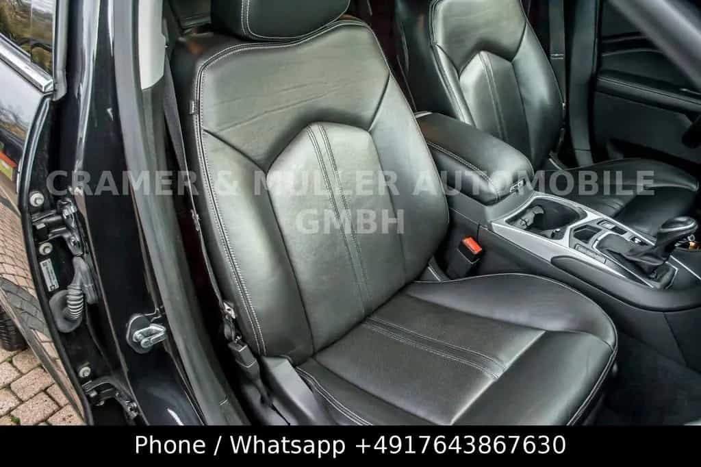 Cadillac SRX Premium AWD Unfallfrei Bose DEU. Scheckheft 03/2013-photo-16