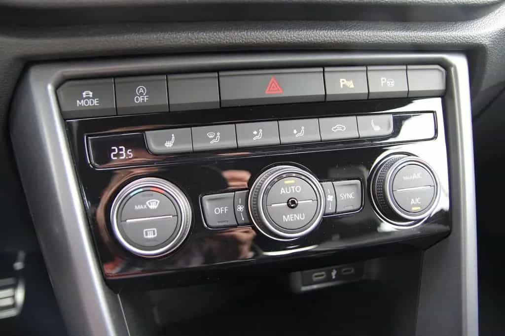 Volkswagen T-Roc Cabriolet R-Line/LED/Kamera 08/2020-photo-20